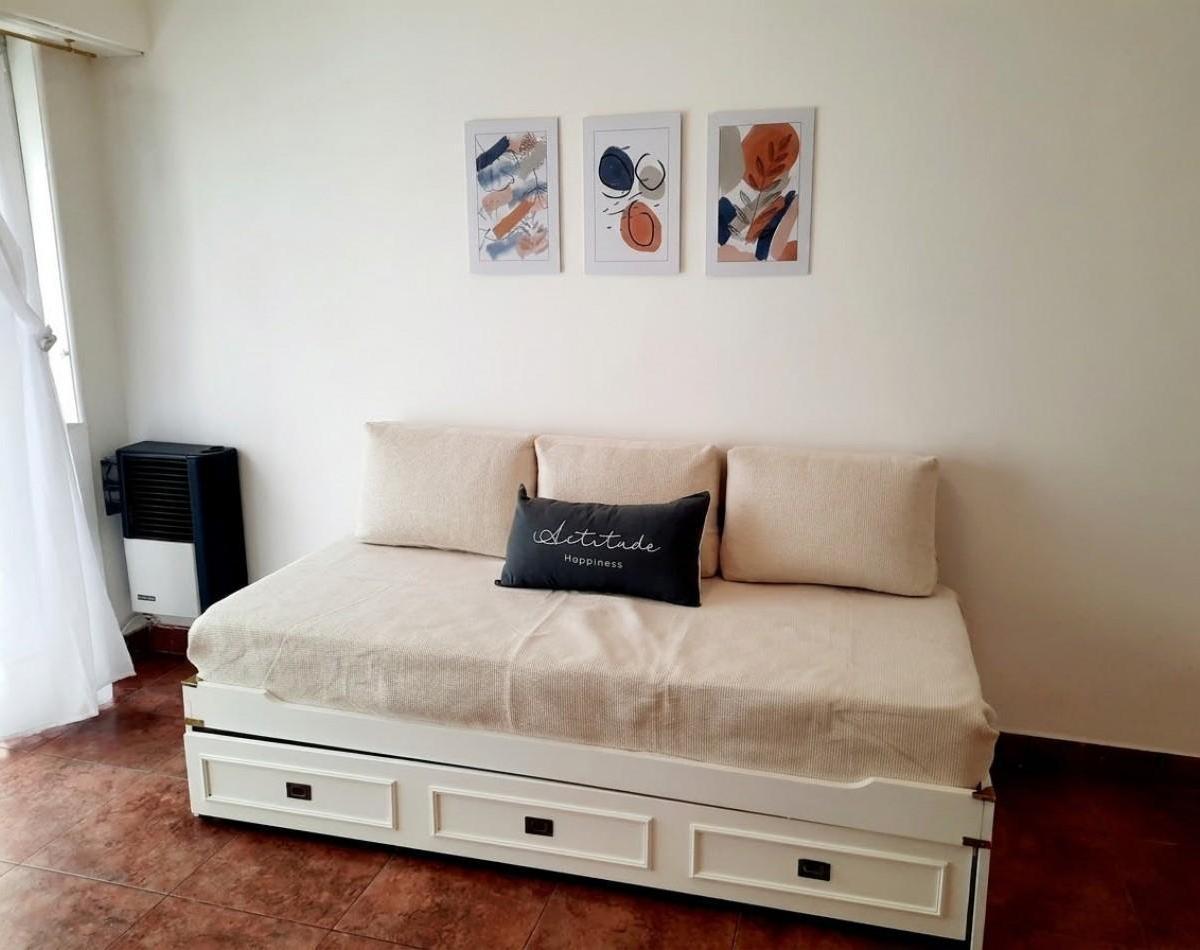 Excelente departamento de 2 ambientes en ubicación en barrio La Perla