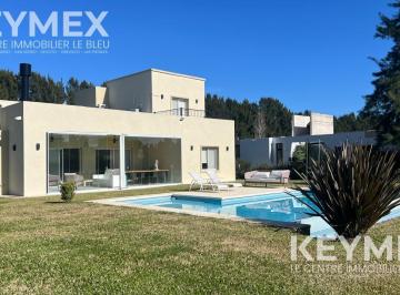 Casa · 132m² · 5 Ambientes · 3 Cocheras · Venta Casa en Complejo Miralágos. 4 Ambientes y Muy Buena Distribución. Ruta 2, Km 65.