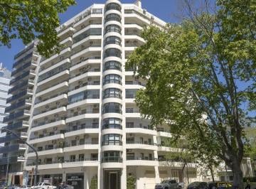 Departamento · 178m² · 5 Ambientes · 1 Cochera · Espectacular Amoblado Av del Libertador 7000 3 Suites con Dependencia - 5 Baños - Terraza - Parrilla