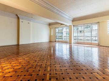 Departamento · 251m² · 5 Ambientes · Venta Excelente Piso de Categoría - 250 m² - 4 Dorm. - Dependencia Patio y Balcon