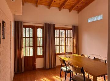 Casa · 266m² · 8 Ambientes · Excelente Propiedad en Venta| Bº Gomez| Santa Rosa de Calamuchita
