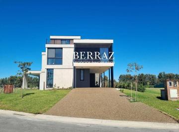 Casa · 346m² · 6 Ambientes · 4 Cocheras · Casa Venta 4 Dorm. Lote de 896 m² Barrio Los Puentes, Nordelta, Tigre