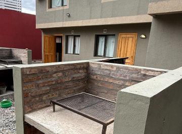 ISC-ISC-67_2 · Casa en Alquiler en Añelo con Jardín y Patio Para Empresas