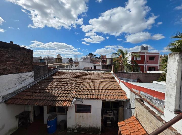Casa · 290m² · 8 Ambientes · 2 Cocheras