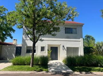 Casa de 4 ambientes, Tigre · Alquiler Temporario Jacaranda Tigre