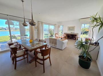 Casa · 200m² · 6 Ambientes · 4 Cocheras · Casa en El Cantón - Norte a La Laguna