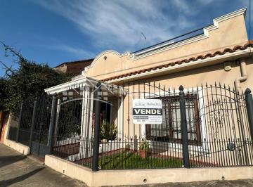 Casa de 4 ambientes, Quilmes · Venta// Casa de 4 Ambientes y Quincho en Ezpeleta