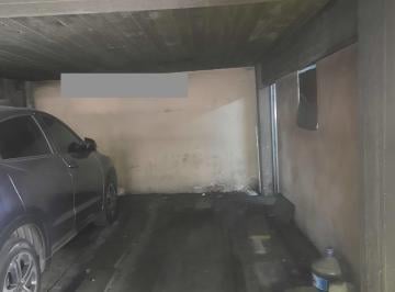 Garage , Retiro · Cochera Cubierta Fija Seguridad 24/7 Maipú y Mt de Alvear