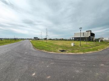 Terreno · 1186m² · El Mejor Terreno en Vida Club de Campo, Frente Sur y Fondo Reservorio
