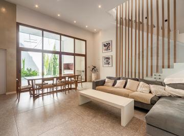 Casa · 380m² · 6 Ambientes · 2 Cocheras · Casa a Estrenar en Venta - Diseño y Calidad Constructiva