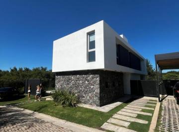 Foto · Casa de Categoria en Villa Allende