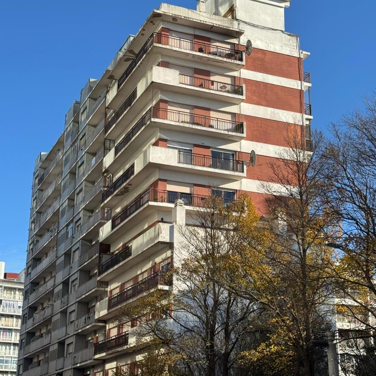 Departamento 4 amb en Venta! Santiago del Estero 1400, 10° piso. Apto Crédito.