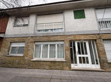 PH · 64m² · 3 Ambientes · 1 Cochera · PH 3 Ambientes Al Frente Parque Luro