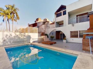 Casa · 410m² · 6 Ambientes · 4 Cocheras · Casa 6 Ambientes con Pileta y Cochera en Villa Devoto