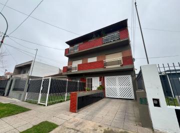 Departamento · 76m² · 3 Ambientes · 1 Cochera · Venta Departamento 3 Amb Parque Cochera Baulera