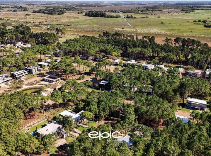 Terreno · 966m²