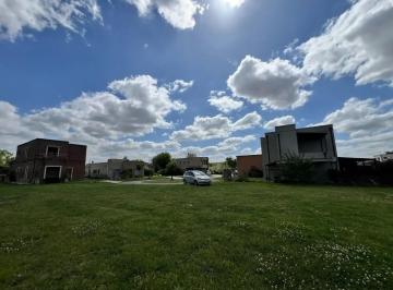 Terreno · 400m² · Terreno Lote en Venta en La Agustina, Pilar, G. B. a. Zona Norte