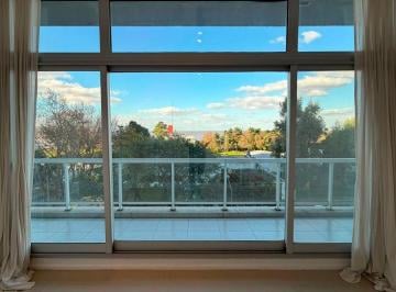 Departamento de 2 ambientes, Vicente López · Excelente 2 Ambientes Frente Al Rio Olivos, con Cochera. Alquiler