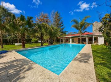 Casa · 170m² · 5 Ambientes · 2 Cocheras · Venta - Casa 3 Dorm. Roldan