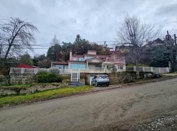 Casa · 160m² · 4 Ambientes · 1 Cochera · Venta Casa Bo. El Faldeo - Vista Al Lago - Bariloche