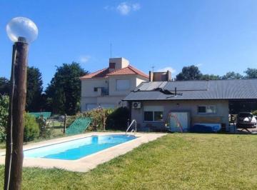 Casa · 120m² · 4 Ambientes · Casa en Venta - 3 Dorm. 2 Baños - 790 m - Miramar