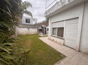 Casa · 85m² · 4 Ambientes · 1 Cochera · Venta Casa 4 Ambientes en Jose Leon Suarez