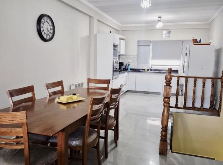 Departamento · 100m² · 6 Ambientes · 1 Cochera