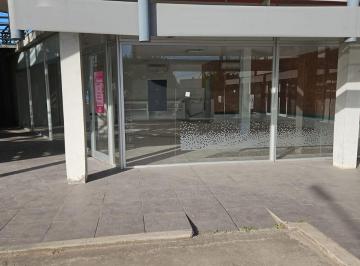 Local comercial , Pilar · Financiacion - Excelente Local 114 m - Pilar - Panam. Km. 57