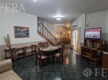 PH · 110m² · 3 Ambientes · Venta de PH 3 Ambientes con Patio y Parrilla en Liniers