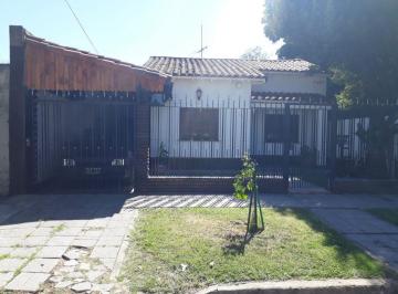 Casa de 2 ambientes, Almirante Brown · Casa Apta Credito Excelente Ubicación.