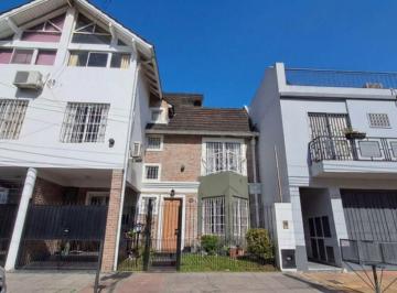 Casa · 75m² · 4 Ambientes · 1 Cochera · Venta Casa Triplex 4 Amb Haedo Garage Playroom