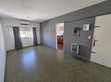 Departamento · 54m² · 3 Ambientes · Venta Depto 3 Ambientes Luminoso Apto Crédito Lomas de Zamora.