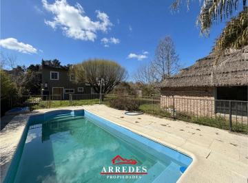Casa de 4 ambientes, Exaltación de la Cruz · Venta · Casa 4 Ambientes · Apta Crédito · Jacuzzi · Parque Sakura