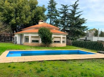 Casa · 200m² · 4 Ambientes · Casa en Venta en La Reja Moreno