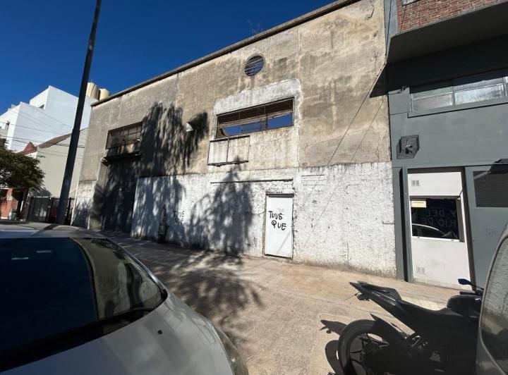 Terreno · 811m²