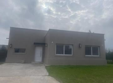 Casa · 113m² · 5 Ambientes · Los Arces, la Cañada de Pilar