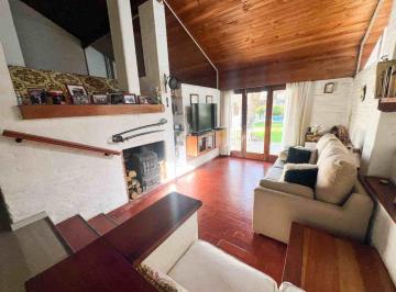 Casa · 150m² · 4 Ambientes · 2 Cocheras · Venta Casa 4 Ambientes Parque Pileta Burzaco