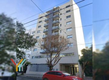 Departamento de 2 ambientes, La Plata · Hermoso 2 Ambientes con Balcón Al Contrafrente y Patio en Excelente Zona de La Plata