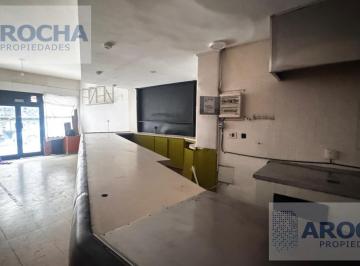 Local comercial · 200m² · Local en Alquiler 200 m² en Congreso