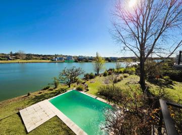 Casa · 200m² · 6 Ambientes · 4 Cocheras · Casa con Doble Lote en El Cantón - Norte a La Laguna