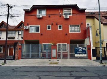 Casa · 110m² · 4 Ambientes · 1 Cochera · Alquiler y Venta - Casa Triplex 4 Ambientes en Olivos