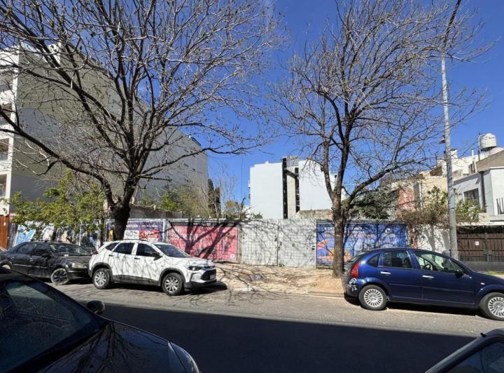 Terreno · 450m²