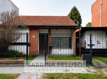 Casa · 70m² · 3 Ambientes · 1 Cochera · Venta de Casa en Ituzaingó Norte