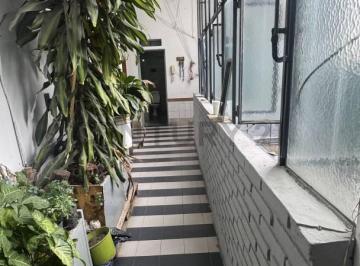 PH · 64m² · 4 Ambientes · PH 4 Ambientes en Venta | Balvanera | Muy Luminoso | Sin Expensas | Terraza Común