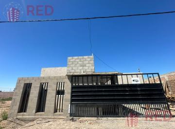 Casa · 210m² · 5 Ambientes · Vende Casa en Pozo en Confluencia - Neuquén