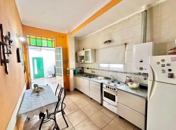 PH · 65m² · 2 Ambientes · 1 Cochera · Venta PH Al Frente C/cochera a m de Aristobul0