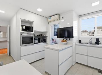 Departamento · 101m² · 4 Ambientes · Venta Departamento 4 Ambientes en Villa Ortuzar Refaccionado Impecable
