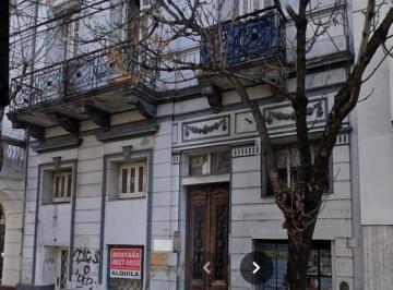 Casa · 527m² · 10 Ambientes · Casa Chalet en Venta en Balvanera, Capital Federal, Buenos Aires