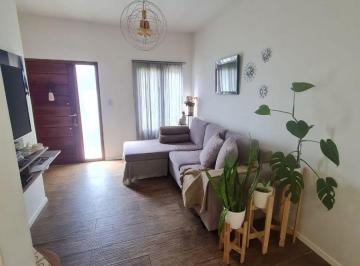 Casa de 4 ambientes, Berazategui · Casa Luminosa y Funcional en El Pato Country Club