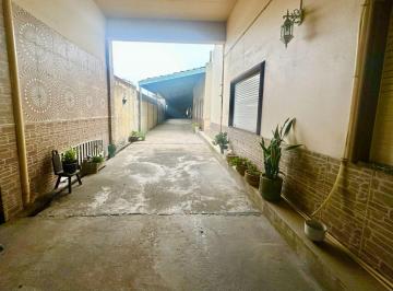 Casa · 185m² · 8 Ambientes · 2 Cocheras · Venta Casa Lanus 2 PH en Block 540 Mt Cocheras